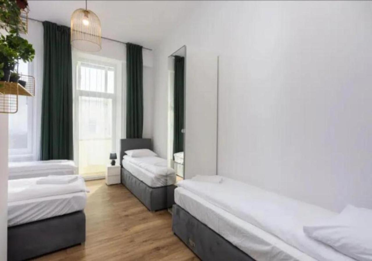 Spacious City Center Family Apartments Cracovia Esterno foto